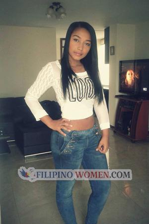 152057 - Shazzkya Age: 34 - Colombia