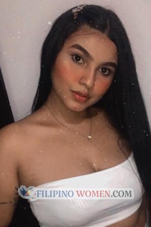 197135 - Liceth Age: 24 - Colombia