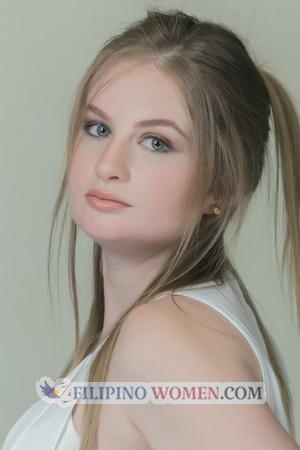 207422 - Daniela Age: 34 - Colombia