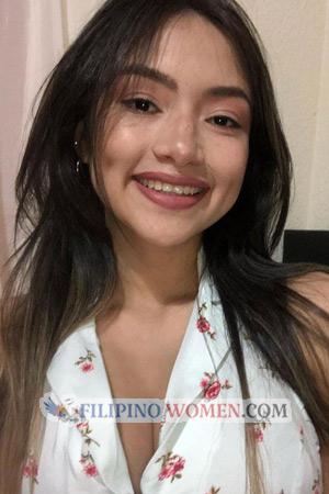 209944 - Claudia Age: 28 - Colombia