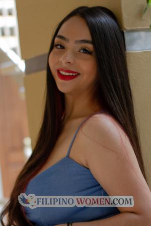 210289 - Laura Age: 26 - Colombia