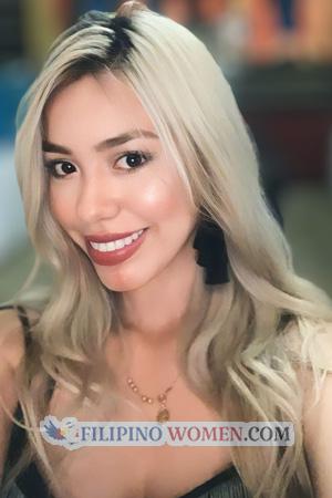 214705 - Valentina Age: 28 - Colombia