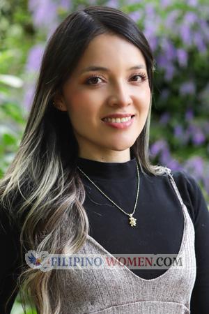 220040 - Silvia Age: 32 - Colombia