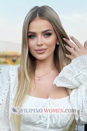 222823 - Ill�na Age: 23 - Ukraine