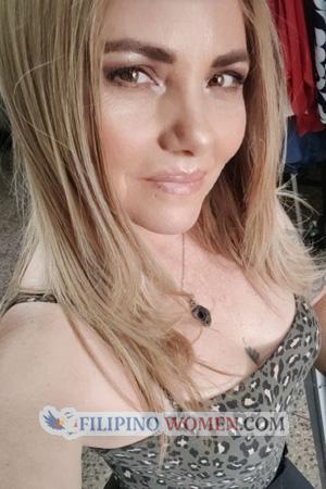 223113 - Maria Elizabeth Age: 51 - Costa Rica